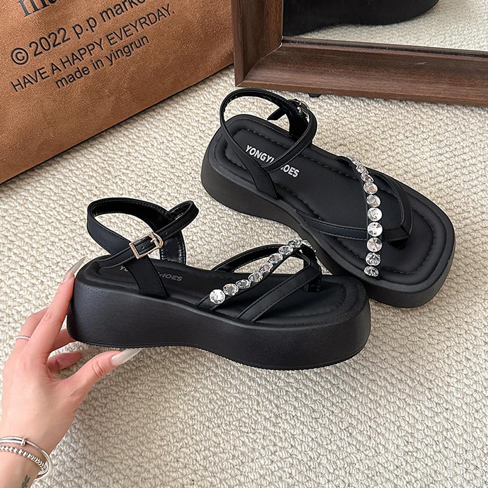 Silver Roman Sle Thick Heel Sandals Women's Summer 2025 Beach Shoes Buckle Strap Sandals Fashionable Flat Heel PU Material