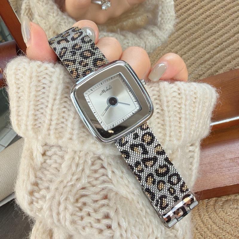 Watch Women'S Watch Leopard Print Strap Large Plate Watch Casual Fashion Watch