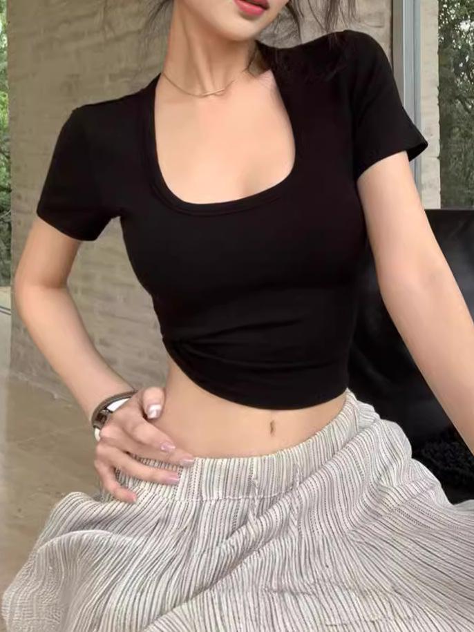 Women's Slim Fit U-Neck Short Sleeve Top - Trendy Low Cut Collarbone Style