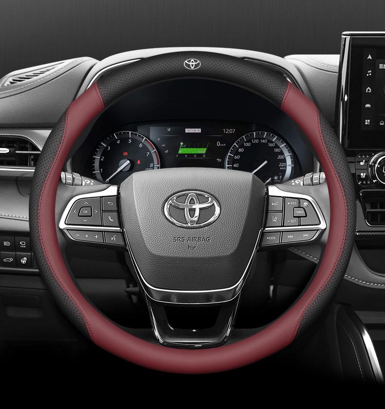 Toyota Steering Wheel Cover: Compatible with Corolla, Levin, Camry, RAV4, Feng Lan, and More - Universal for All Seasons