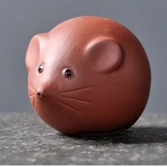 Zisha Teapot Pet Rat Zodiac Wealth Attract Figurine Feng Shui Lucky Charm for Tea Ceremony Desk Decor Meditation Gift