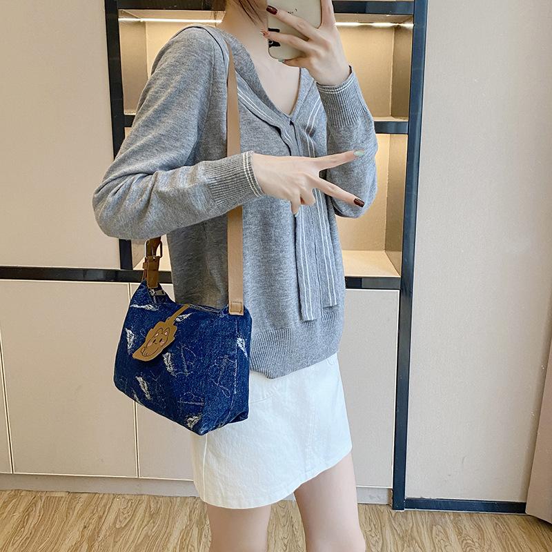 

Женская джинсовая сумка в стиле ретро: Милые, Универсальные Кроссбоди и Наплечные Стили темно-синий