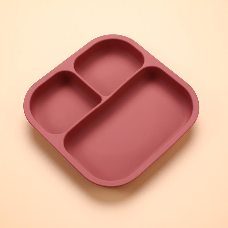 Punktuell lebensmittelechte Baby-Silikonplatte - Fallfest, Dreifach unterteilt mit Saugfuß.