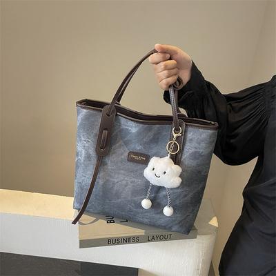 Commuting To Work, Armpit Bag for Women Shopping, New Retro Fashion Casual Tote Bag, High-end Textured Shoulder Bag