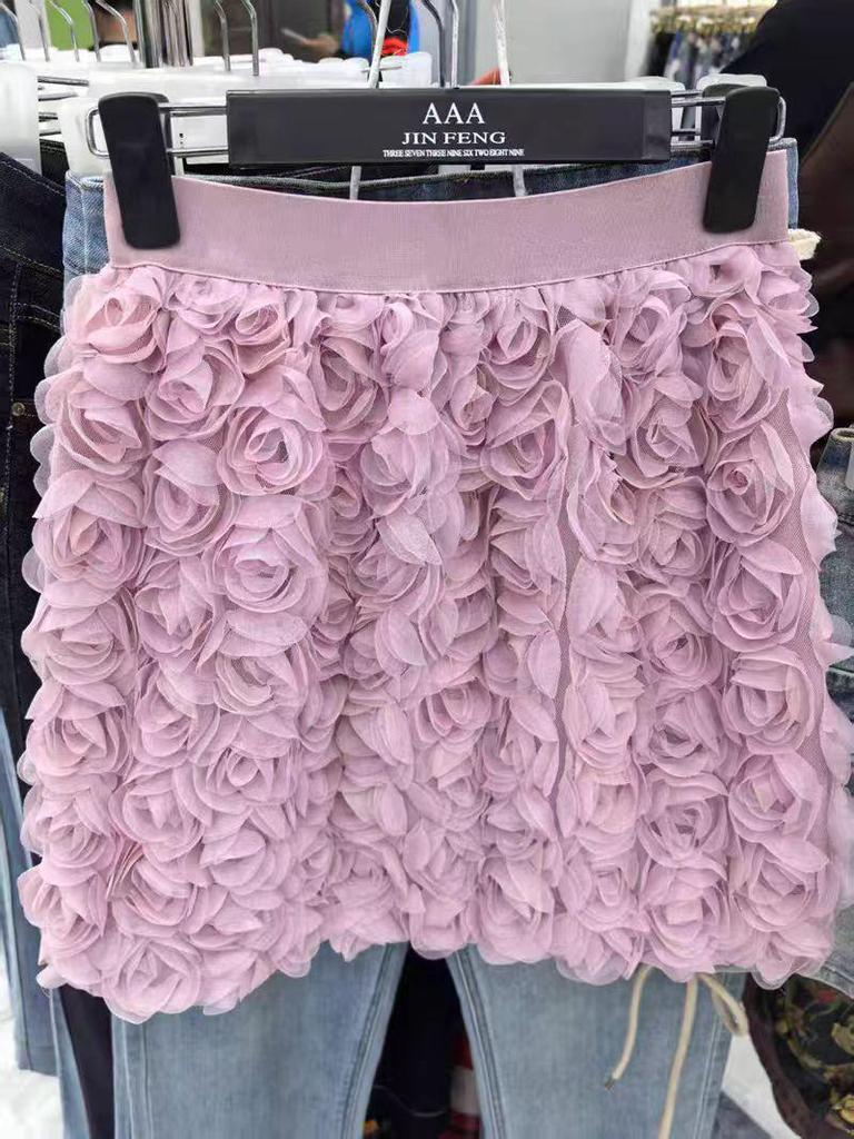 Damen Europäischer & Amerikanischer 3D-Rosen A-Linien-Rock: Eleganten Schlankmachenden Kurzen Rock