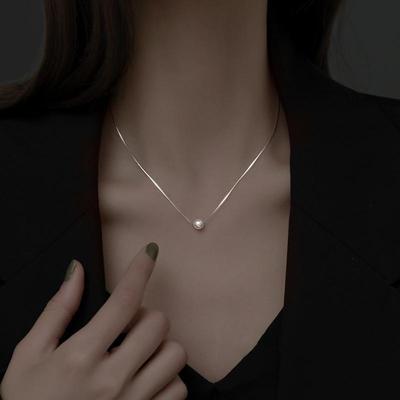 Collier de perles japonaises et coréennes: Design élégant, mode polyvalente, style de niche pour les femmes