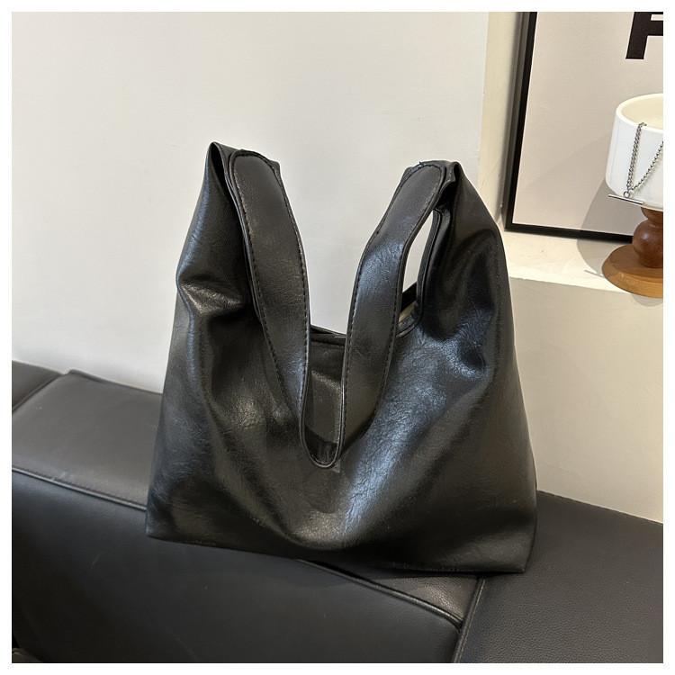 

Vintage Style Large Shoulder Bag For Women In Black Khaki Light Brown And Coffee Colors чёрный