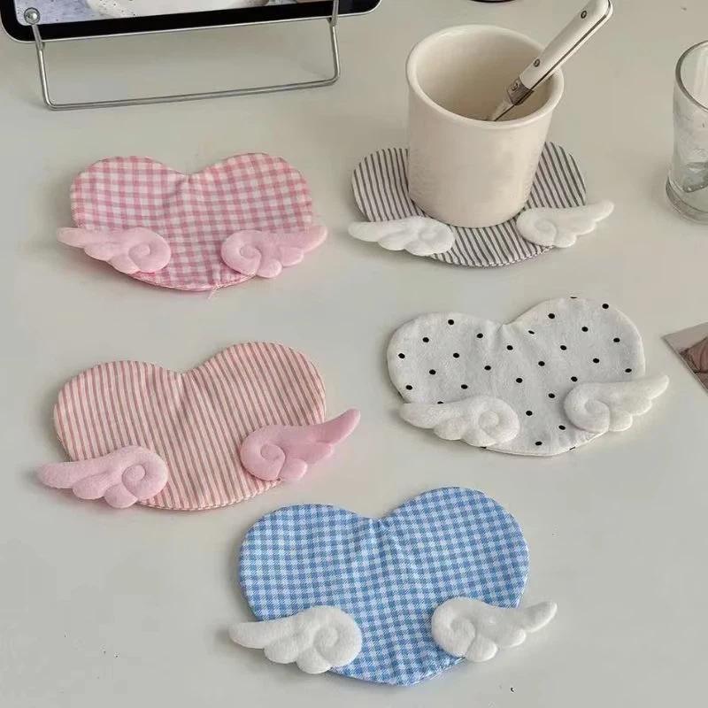 Sweet Angel Wing Heart Coaster Girly Aesthetic Plaid Anti-Scald Table Pad for Coffee Shop Desktop 1Pcs