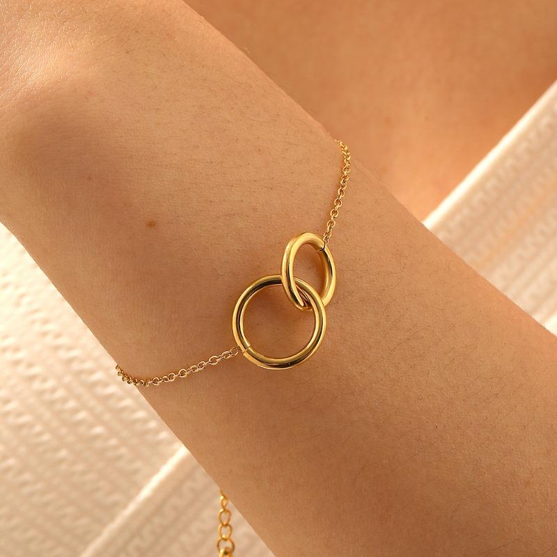Gold Interlocking Circle Bracelet for Women