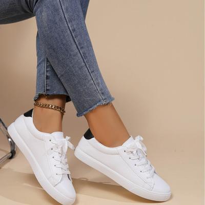 Große Damenschuhe mit rundem Kopf, Schnürung und flachem Boden, lässige Einzelschuhe, modische kleine weiße Schuhe