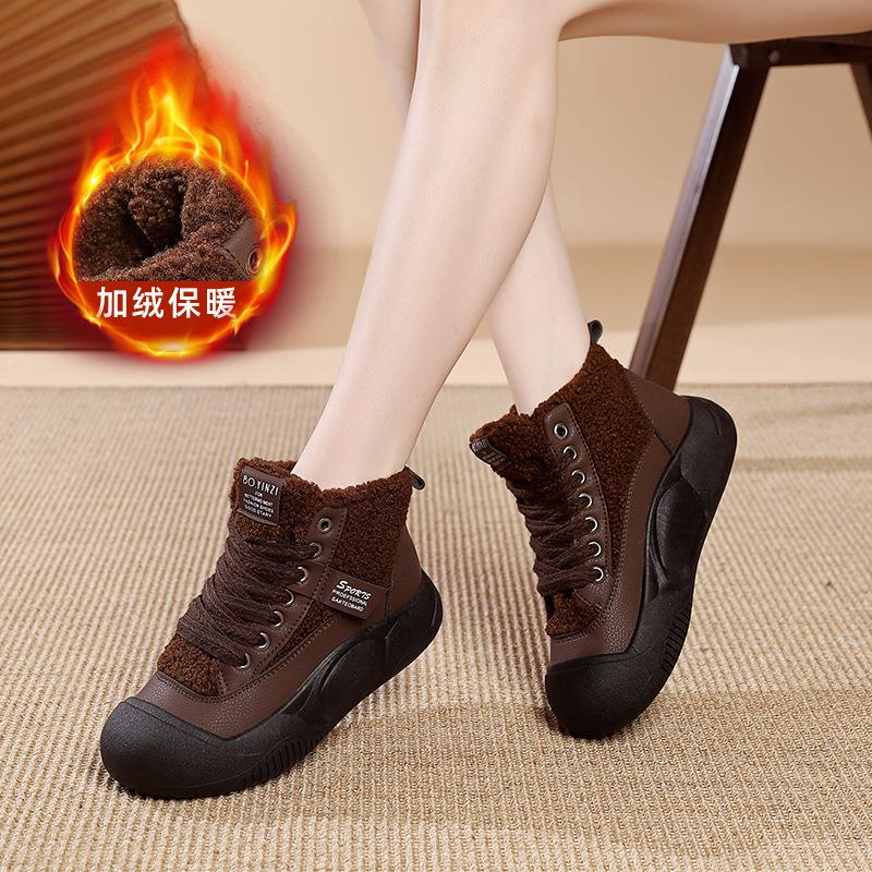

New winter velvet casual shoes warm lamb wool thick sole heightening women s shoes student cotton shoes street shot B 40 коричневий
