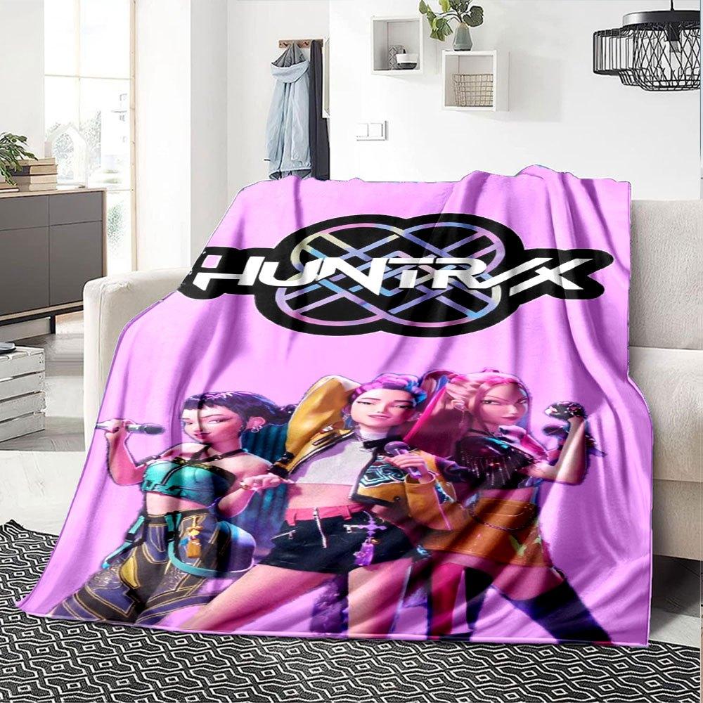 

1pc Hunter X Kopo group - Themed Flannel Blanket - Suitable for Bed, Home Decor, Graduation Gifts, Easter, Back to School, ChristmasA30 80cmx120cm(31inx47in)