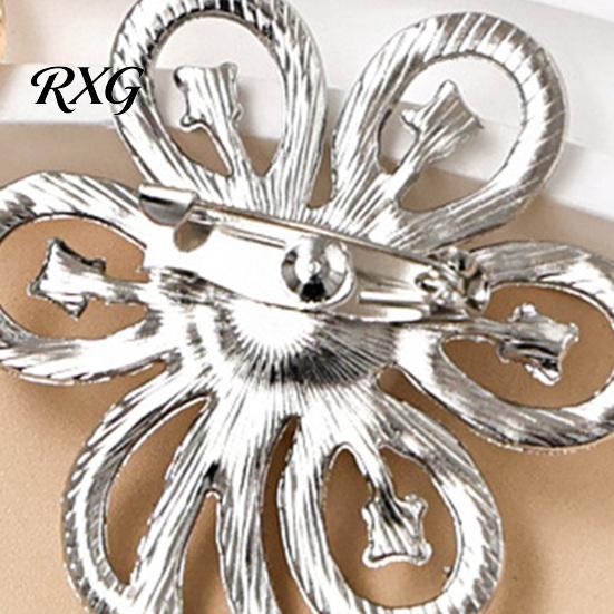 Suit Lapel Brooch Faux Pearl Rhinestone Flower Brooch, Hollow Floral Pin Durable for Wedding Bridal Shower, Women Girls Clothing Jewelry Accessories