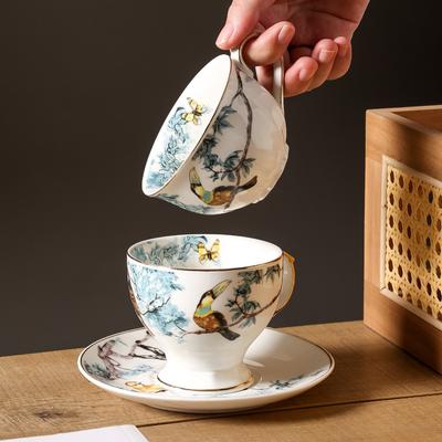 Tasse à café et soucoupe nordiques de grande valeur, fleur et oiseau, luxe léger, peinte à la main, peinte à l'or, tasse en céramique, ménage, heure du thé de l'après-midi, tasse à thé