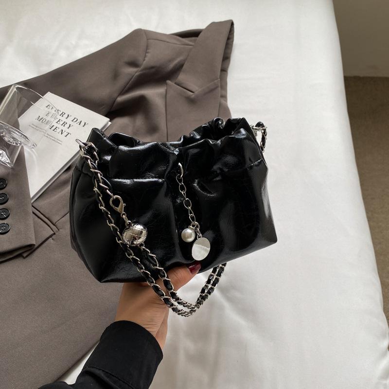 

2024 летняя новая простая модная сумка-мессенджер, модная повседневная сумка через плечо, простая модная сумка-ведро большой вместимости чёрный