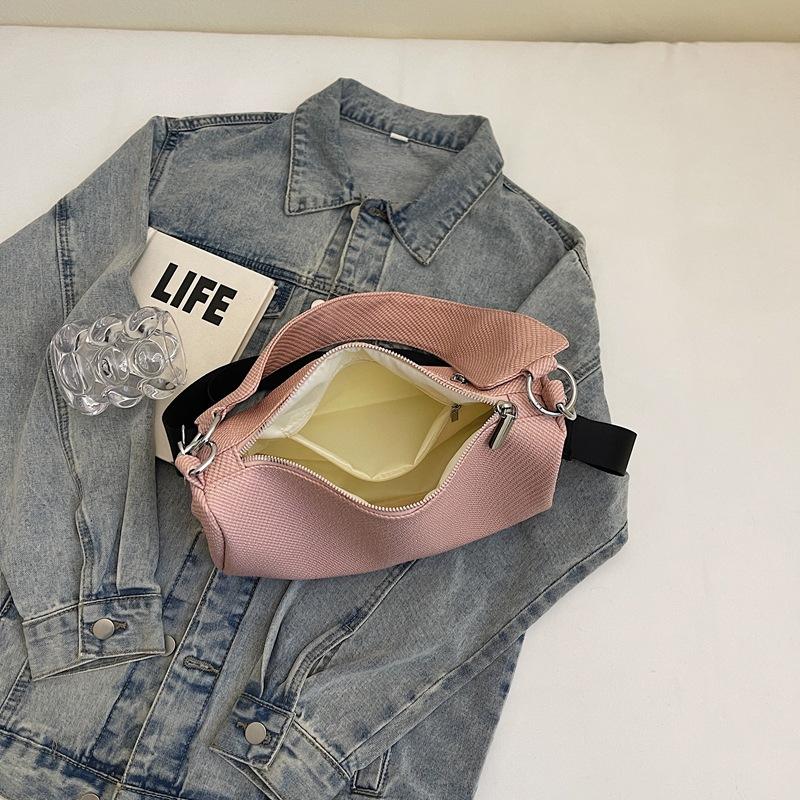 Simple Bag Fashionable Women's Messenger Bag 2025 Spring New Foreign Style Trend Texture Large Capacity Casual Shoulder Bag