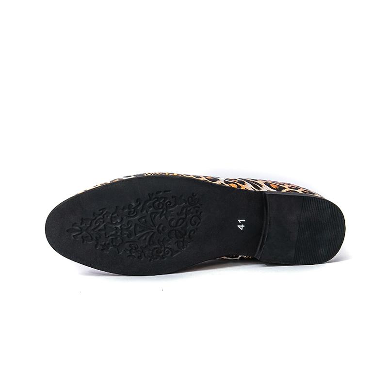 Hight Quality British Street Yuppie Style Loafers For Men's Classic Leopard Print Slip-On Pointed Leather Shoes Banquet Party