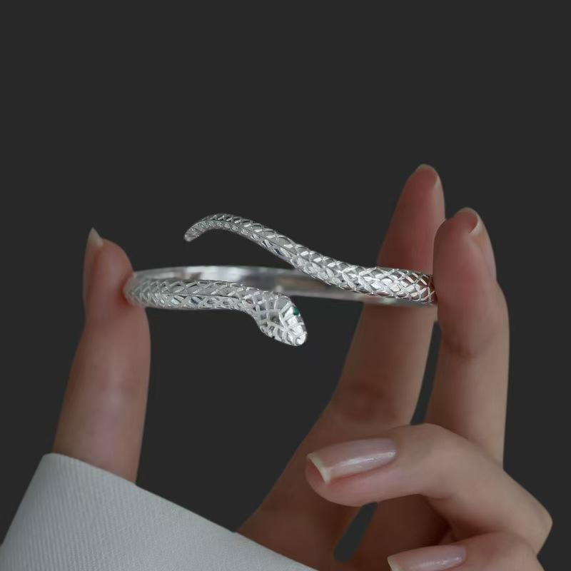 Fashion Snake Open Bracelet for Ladies