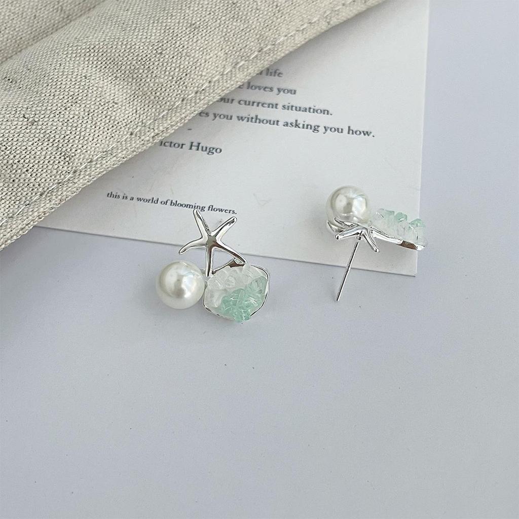 Starfish Crushed Ice Blue Pearl Earrings: Fashionable Seaside Vacation Ear Cuff, Light Luxury, High-End Versatile Design.