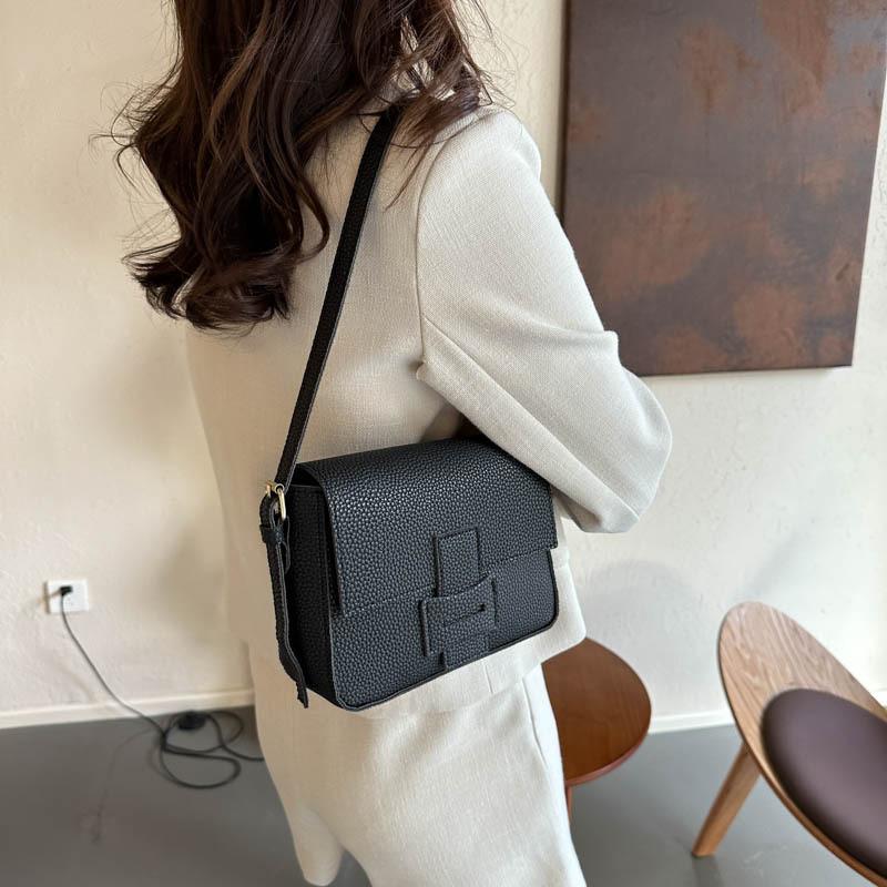 Trendy Small Square Bag Chic Pu Leather Handbag Perfect For Autumn Fashion