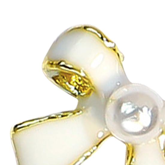 Zarte Nail-Art-Dekore, leicht glänzend, zum Selbermachen