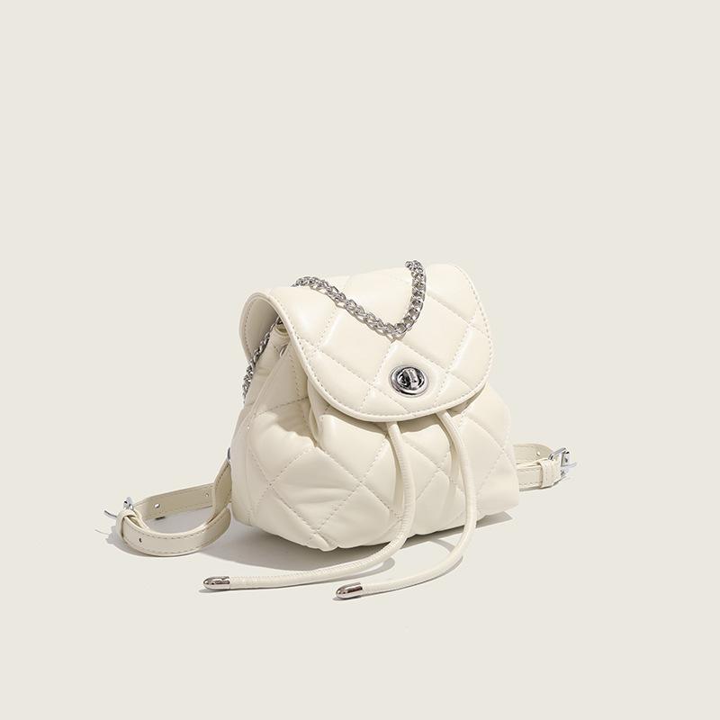 Small Scented Backpack for Women  Summer High-end Diamond Chain Backpack  Fashionable Niche School Bag