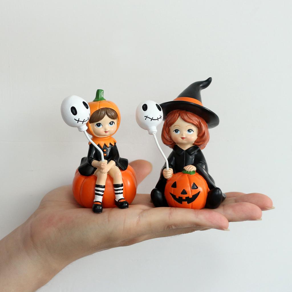 2pcs pumpkin witch sisters flowers, creative Halloween garden micro landscape scene layout, witch holding balloons, family gifts