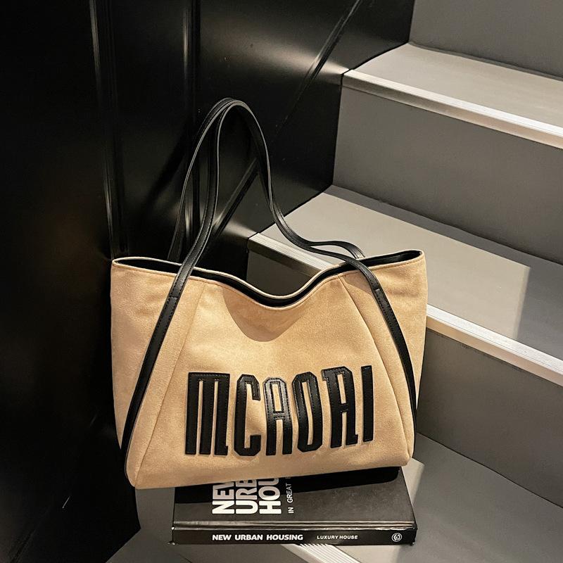 Popular large-capacity bag women's new retro shoulder bag casual versatile commuter texture tote bag