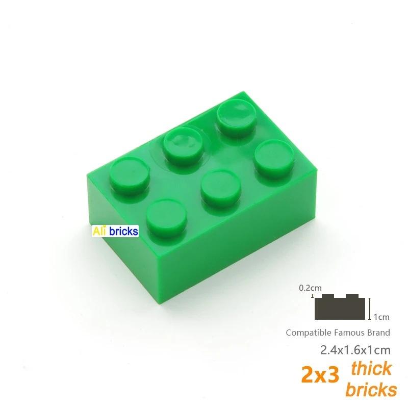 Non-Toxic 10Pcs Building Blocks Diy Thick 2X4 Dots 16Color Bricks Size Compatible With 3002 Kids Toys Educational For Children