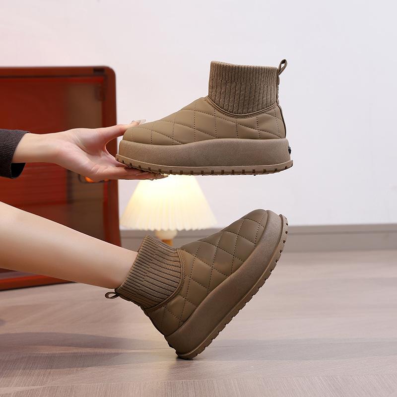 thick-soled snow boots women's winter new velvet thickened large cotton shoes women's waterproof and non-slip short boots M