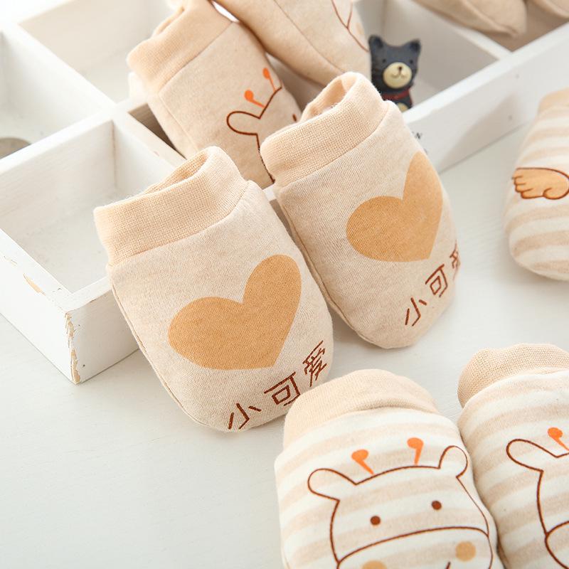 Chewable Cotton Baby Mittens: Anti-Scratch, Colorful, Drawstring Design for Newborns