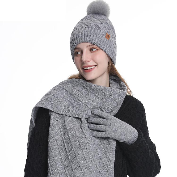 High Quality Winter Knitted Warm Set Custom Logo  Winter Gifts for Men and Women Scarf Beanie Hat and Gloves