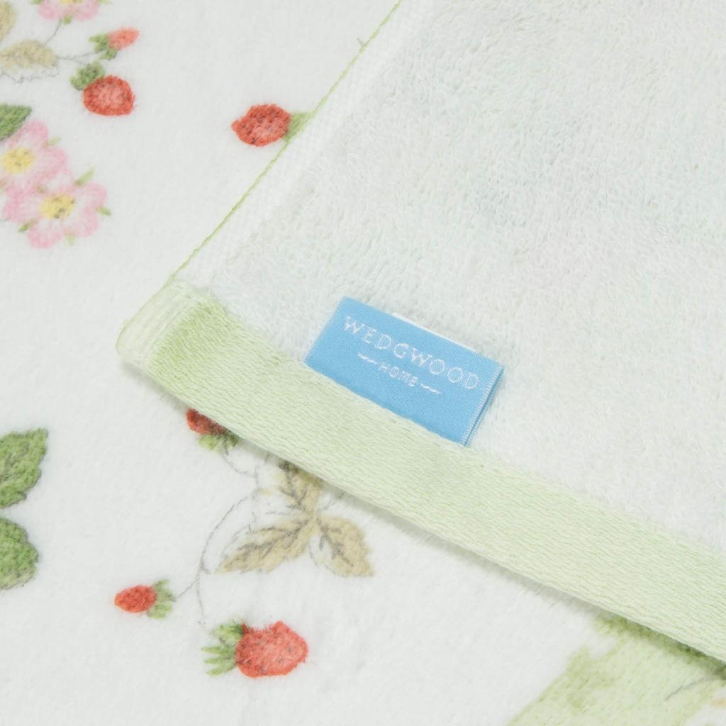Nishikawa Towel Cotton Bath Towel in Wedgwood Wild Strawberry Elegant and Delicate Thin and Easy to Made in TT88300611G1 Gift 100% Design. Design.