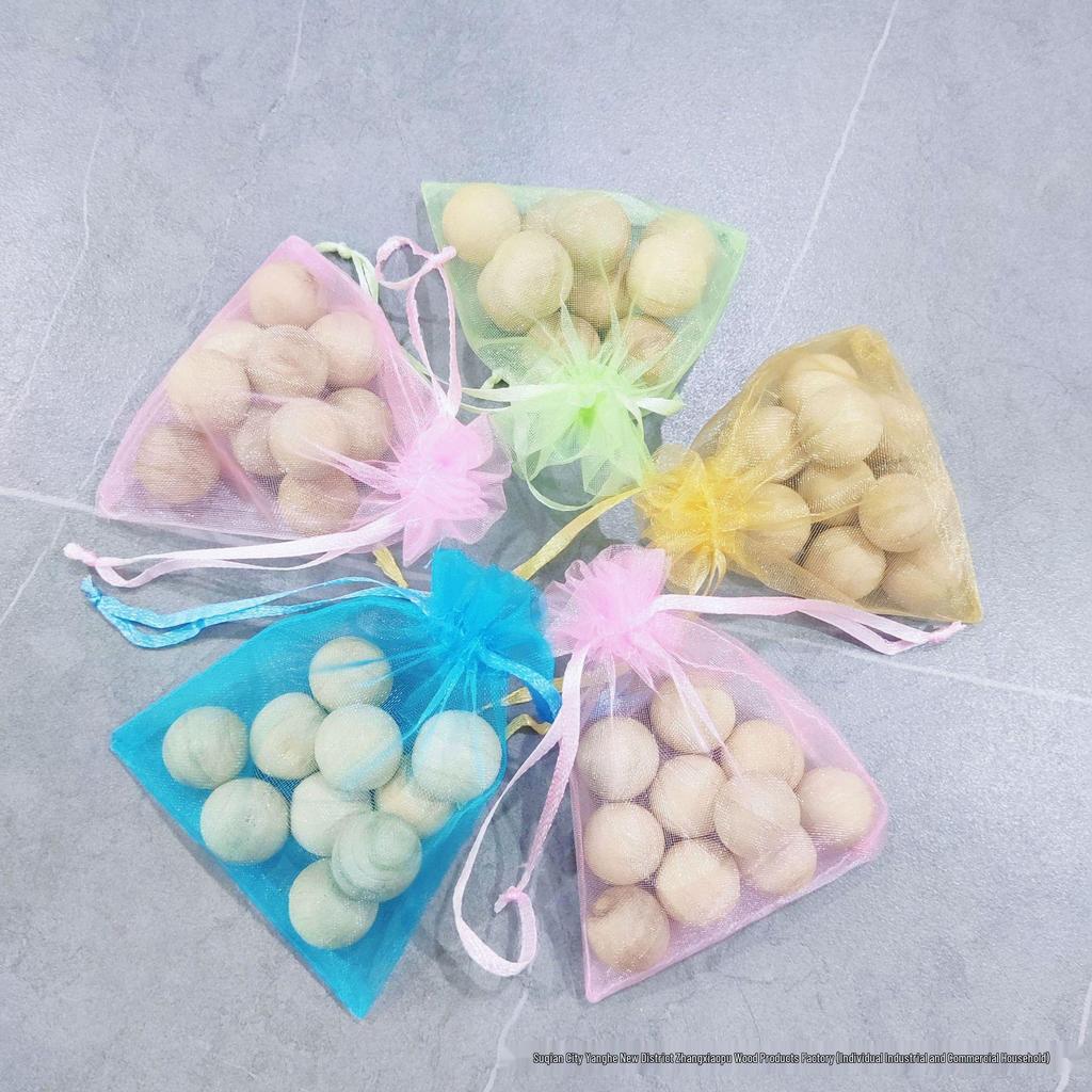Natural Camphor Wood Balls – 1.8cm Beads for Wardrobe Protection: Anti-Mold, Anti-Insect, Anti-Moth, Anti-Moisture, Deodorizer.