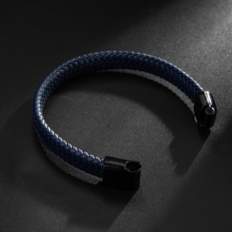 

Популярный панк-стиль черный плетеный кожаный браслет с персонализированной магнитной застежкой и модным браслетом