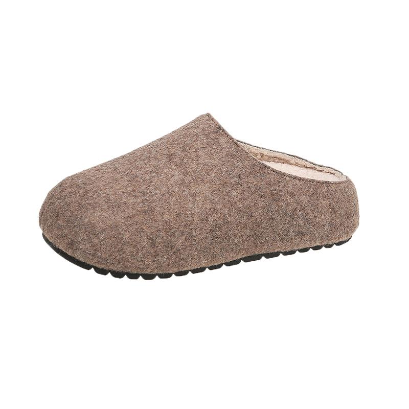 Fashion New Suede Leather Slippers Women Round Toe Flat Slides Outdoors Casual Mules Shoes Women Comfort Thick Sole Half Slippers Woman