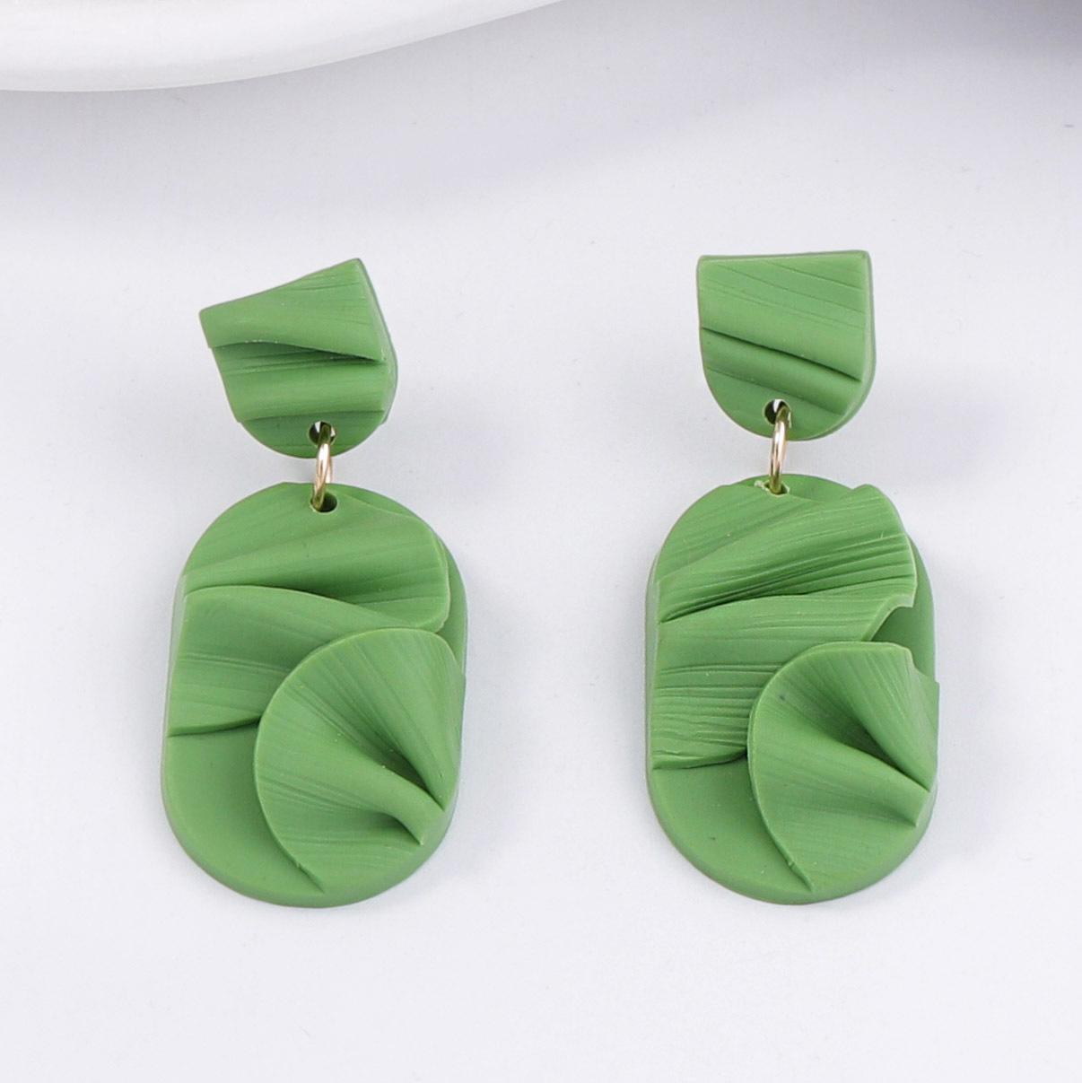 

Модные серьги-подвески для женщин зелёный