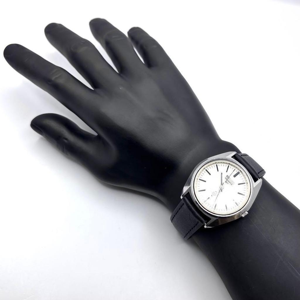 Rare Working SEIKO QT Snow White Dial Snowflake Guilloche Men's Vintage 38-7030