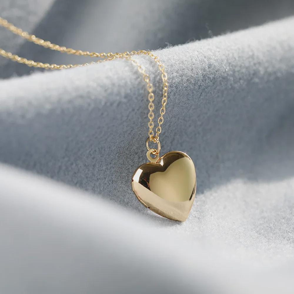Heart-Shaped Pendant Necklace with Photo Box - European and American Style