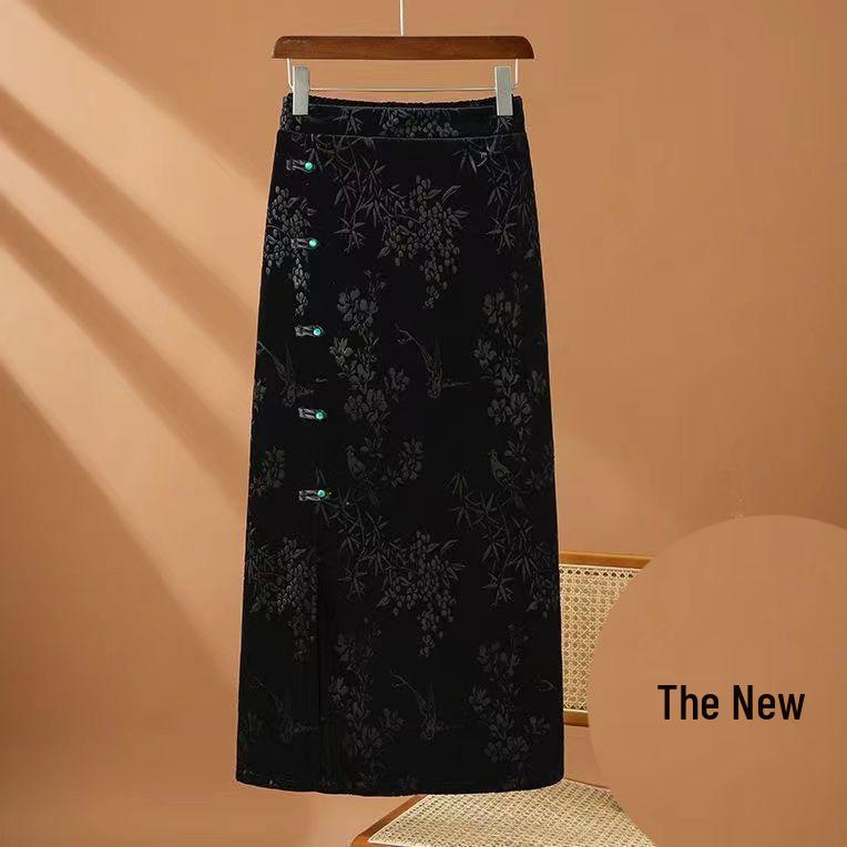 Chinese Frog Button Gold Velvet Jacquard Skirt: Mid-Length Slit Hip-Hugging Style for Spring and Autumn