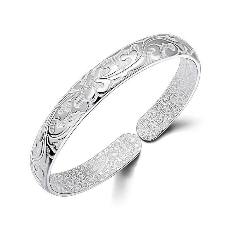 Mom's Live Broadcast Retro Flower Bracelet - Silver Plated White Copper, Open Design, Fashionable Birthday Gift for Women.