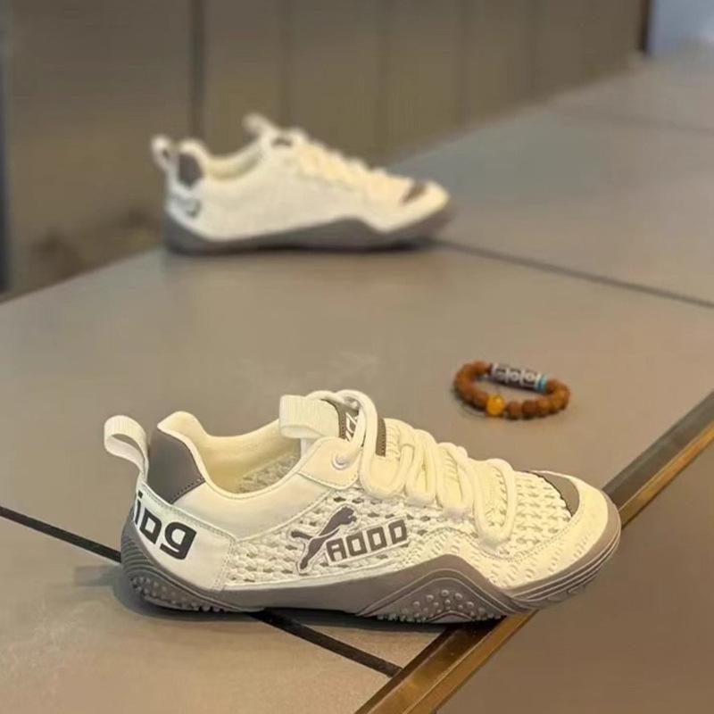 

Summer new comfortable mesh breathable Korean version of senior casual men s shoes lightweight fashion hollow tide brand outdoor shoes 44