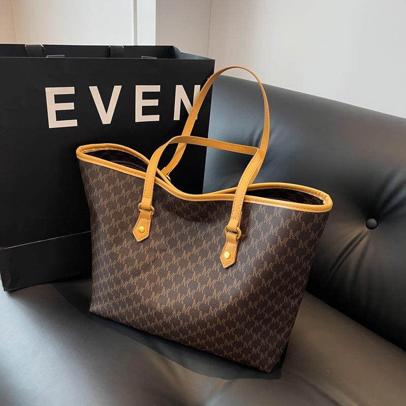 High sense women's large-capacity bag, new versatile shoulder bag, retro fashion commuter tote bag