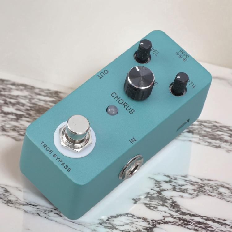 Analog Chorus Pedal for Guitar Featuring Level Depth Rate Control Full Metal Shell Analog Chorus Guitar Effects Pedal