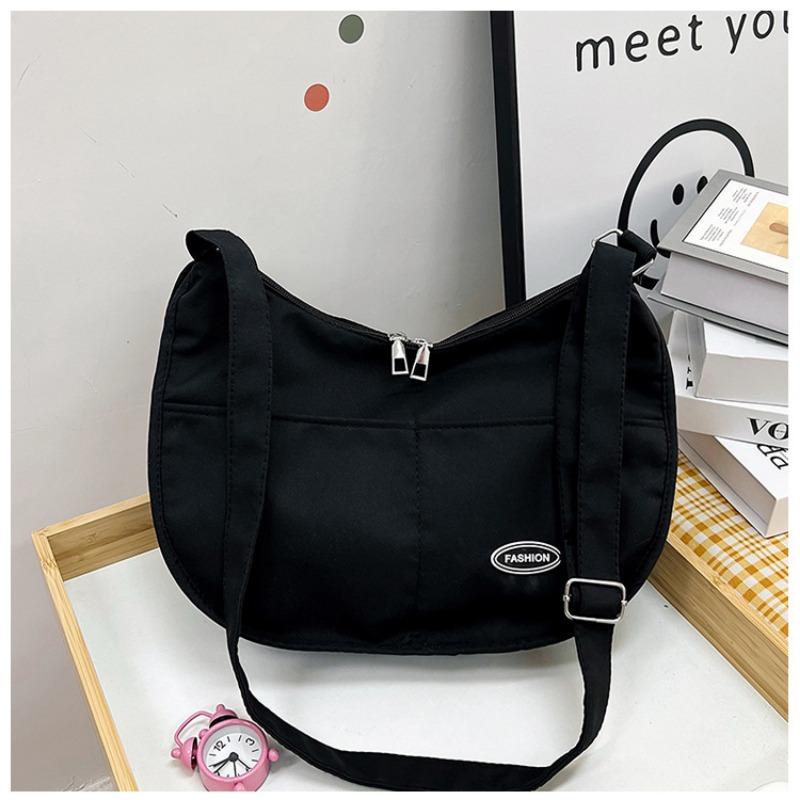 New Fashion Casual Large Capacity Shoulder Bag Retro Harajuku Mail carrier Dumpling Bag