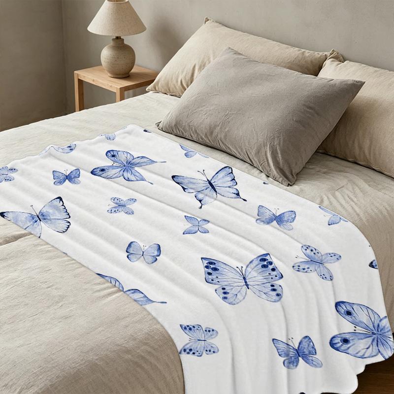 Soft Flannel Fleece Blanket, Breathable Cozy Throw with Butterfly Design Lightweight All Seasons for Home Office, Christmas & Halloween