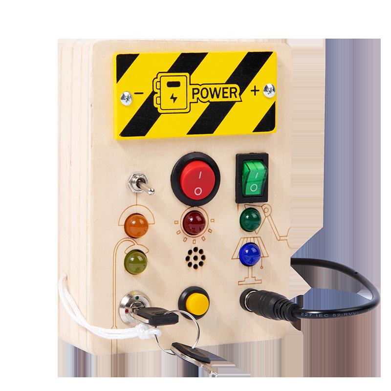 

Деревянный светодиодный бизиборд: Развивающая игрушка для раннего детства