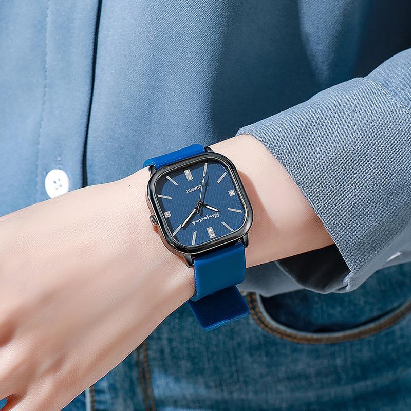 Neues quadratisches Legierungsgehäuse Silikonarmband Antike Uhr Elektronische Quarz-Unisex-Uhr
