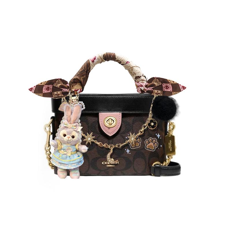 

COACH handbag [Customized bag] Kay 20 classic presbyopia logo logo zipper closure star moon sun chain doll fur ball ribbon instant basic style чорний