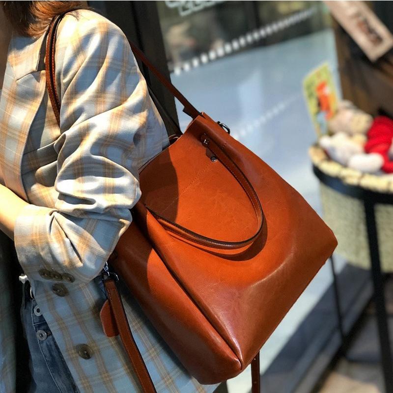 Genuine Leather Women's Bag Wax Leather Large Capacity Bucket Bag New Solid Color Fashionable Shoulder Bag Commuter Crossbody